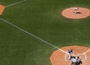 开云平台-F1新赛季揭幕战之夜，伊布状态火热，速度与激情的双重交响