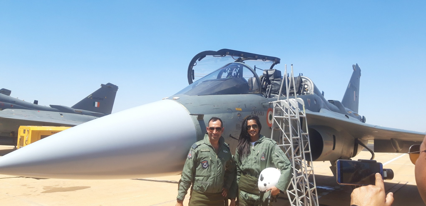 包含印尼羽毛球队力克英格兰羽毛球队，辛杜统治全场的词条