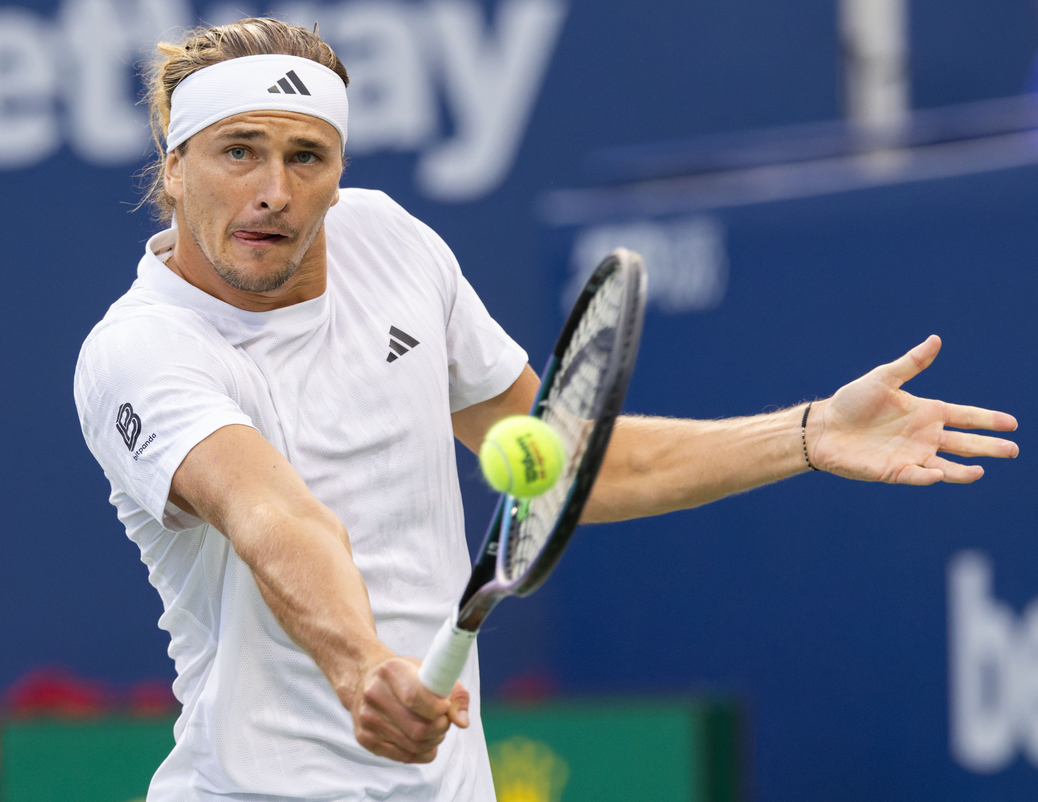 意大利网球队碾压美国网球队，兹维列夫打破历史纪录的简单介绍