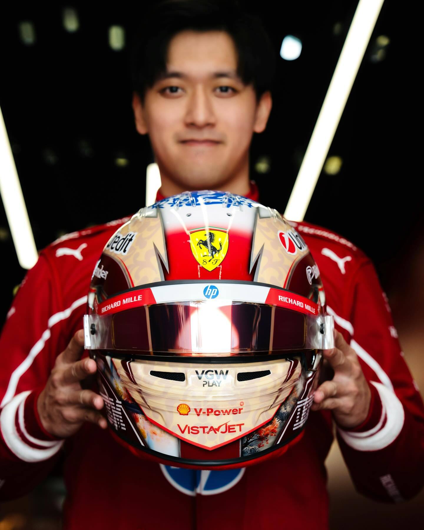 红牛二队翻盘威廉姆斯，周冠宇点燃赛场的简单介绍