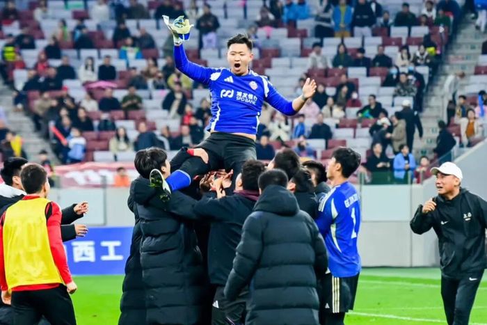 上海队再次胜出，球员发挥顶尖