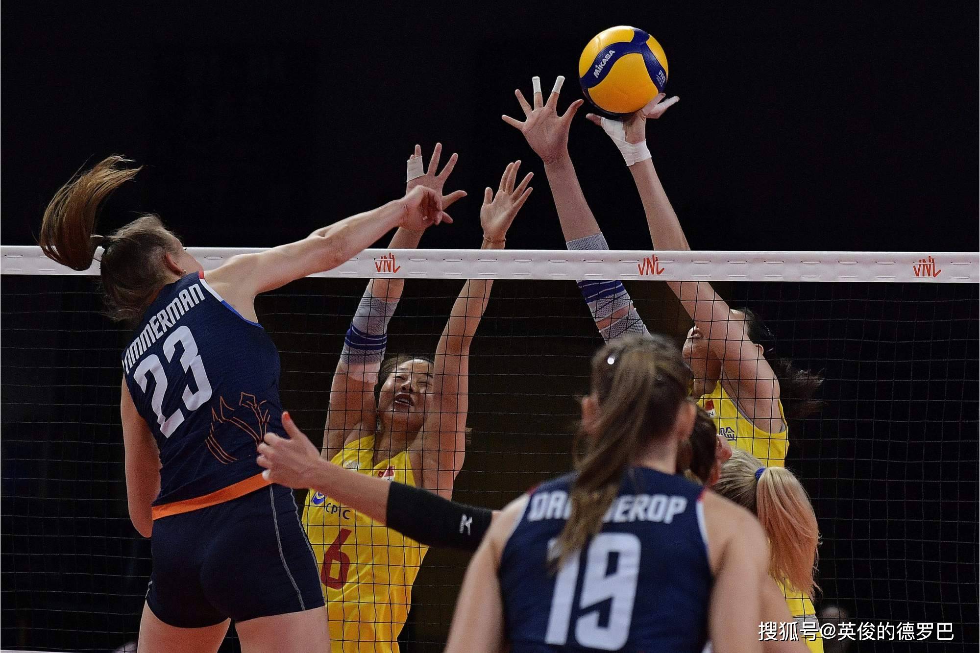 美因茨客场惊险逆转，上升积分榜关键位置的简单介绍