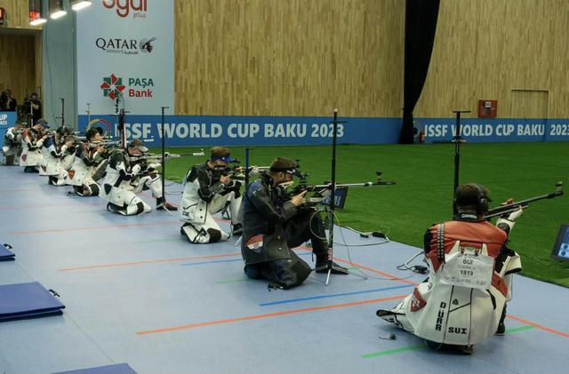 欧洲足球大赛上，中国队斩获佳绩