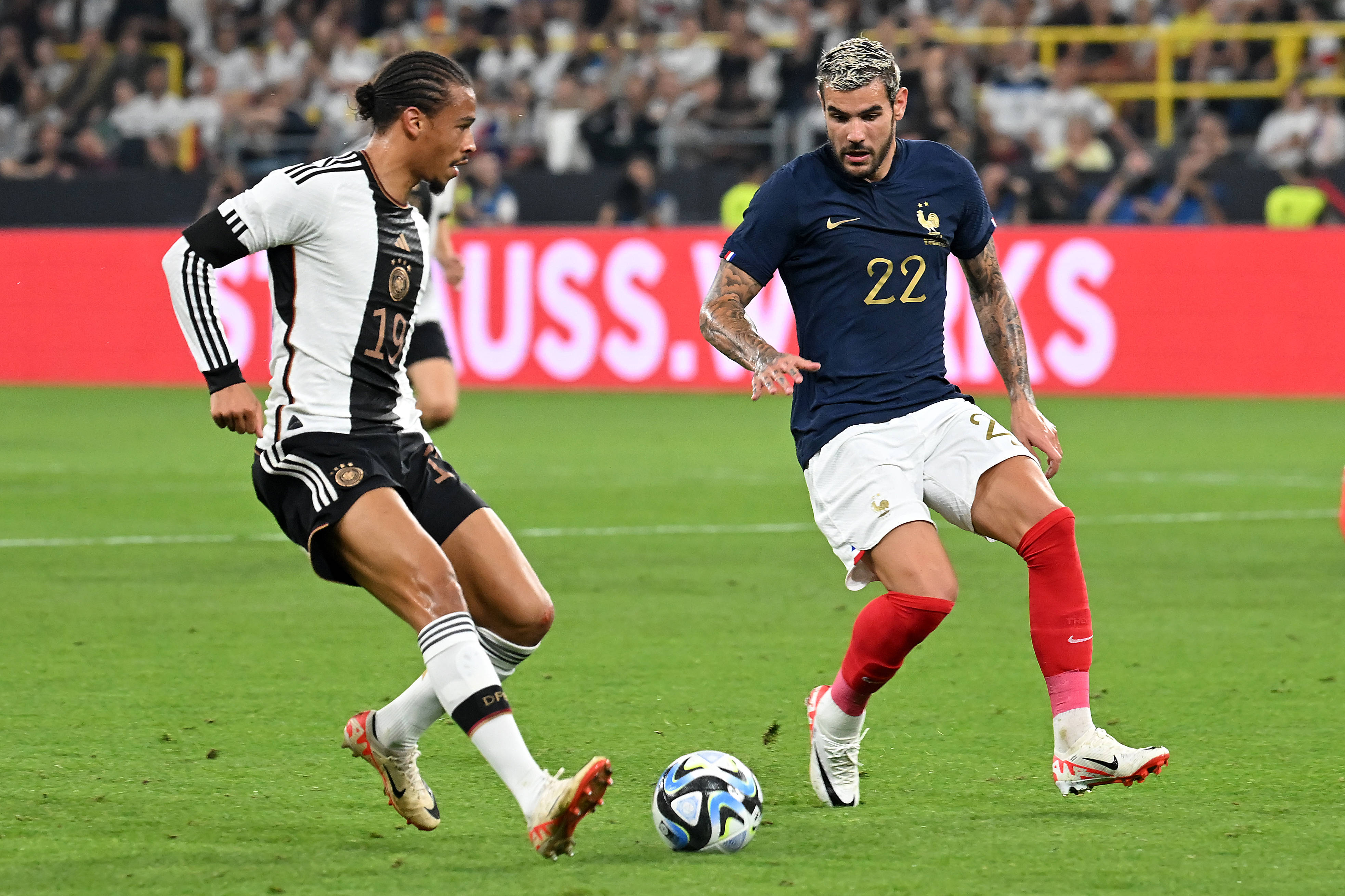 法国国家队成功阻止德国球队