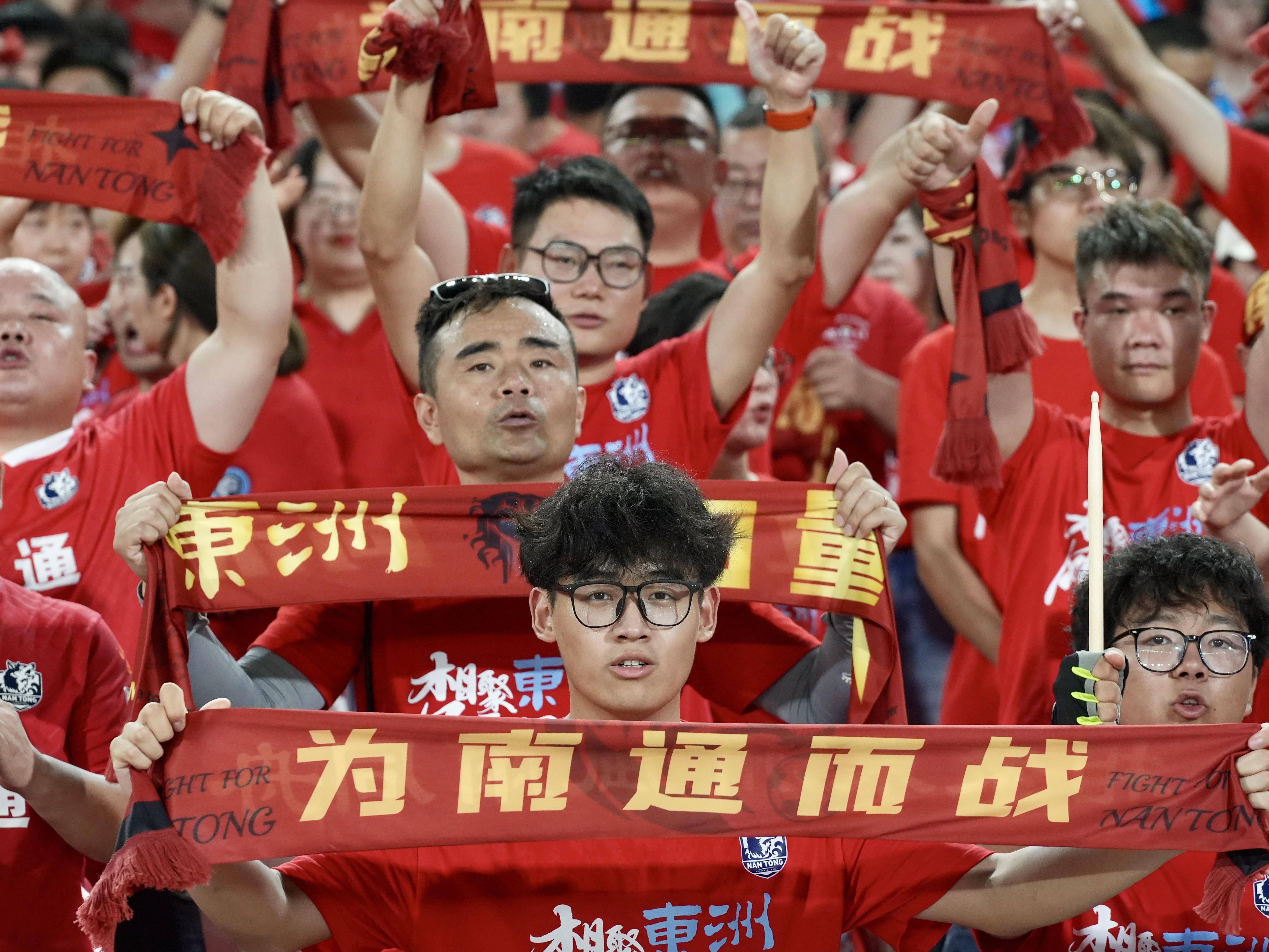 联赛竞争日益激烈，球队迎战迎战备战冠军之路的简单介绍