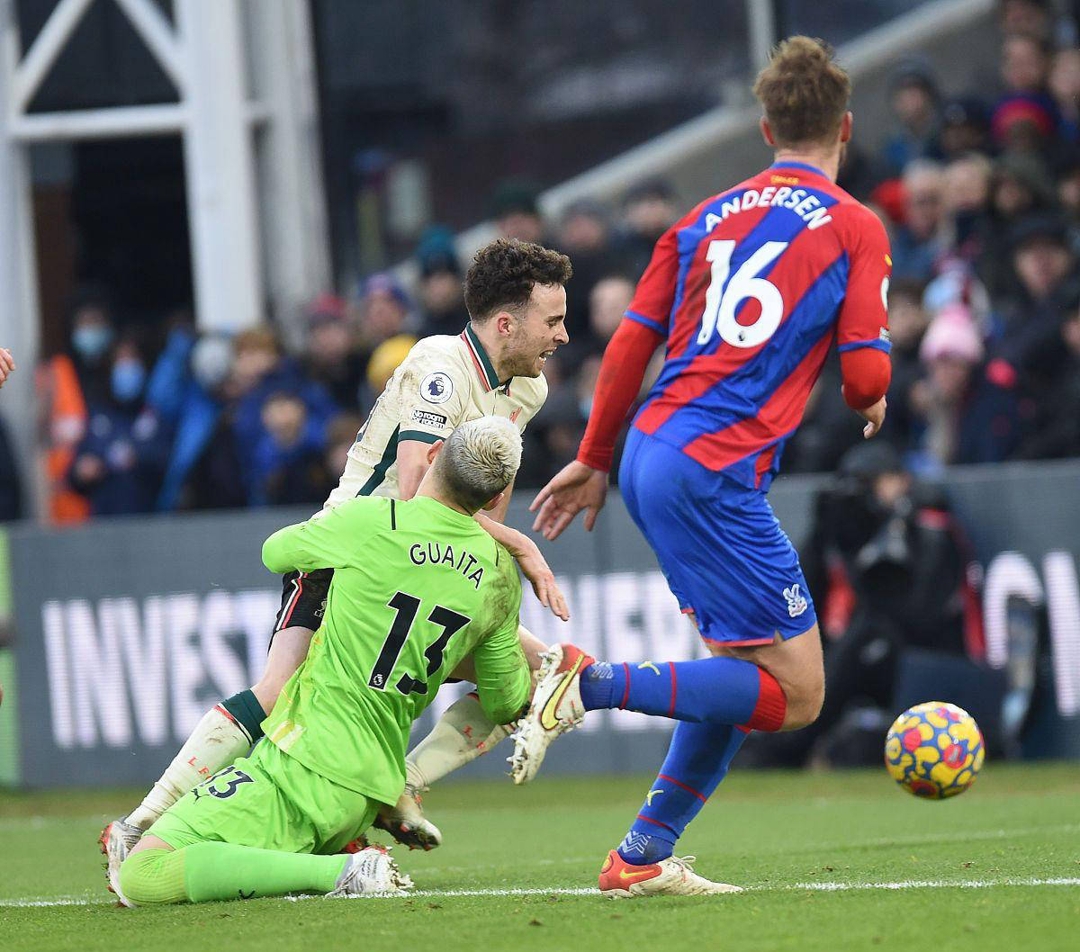 水晶宫门将神勇表现，保住球队胜利的简单介绍