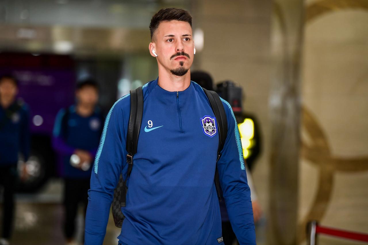 关于卢赫斯罗乌克兰，瓦格纳进球前锋形存胜的信息