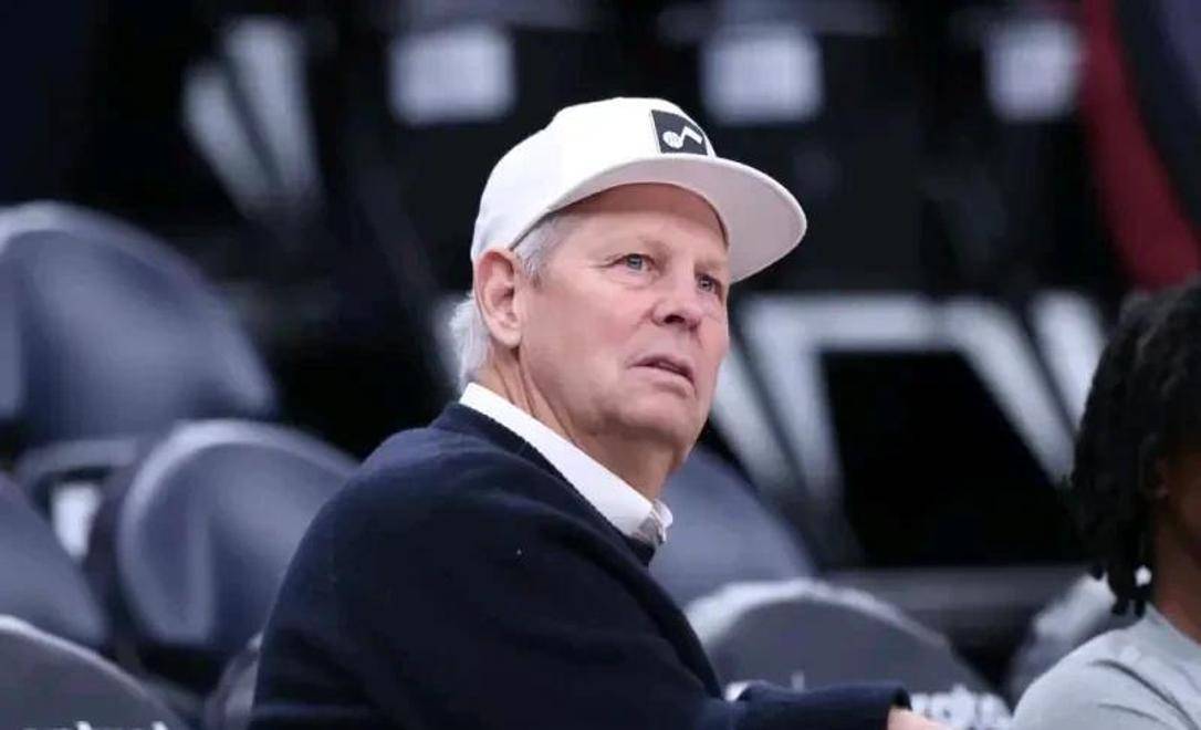 独行侠爆冷中国男篮，丹尼·格林绝境逆转的简单介绍