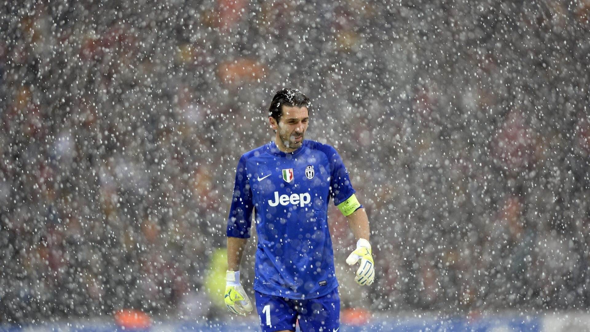 绿茵与硬木,德甲争冠的窒息时刻与爵士决胜局的冰封绝杀